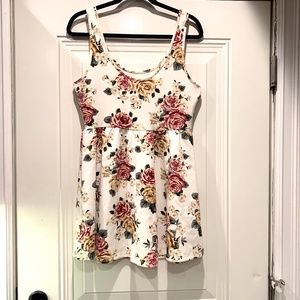 👗2/$12 Forever 21 white floral summer dress